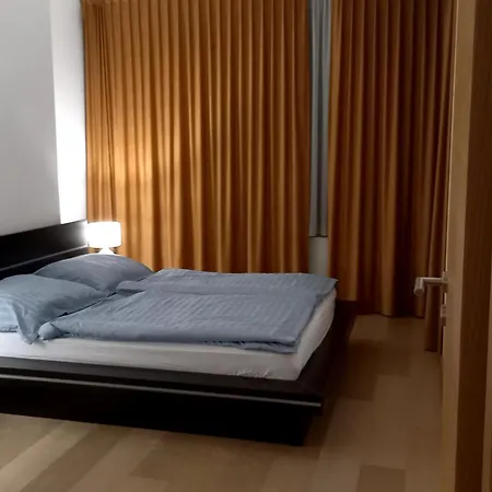 Panorama - Spacious Near Eurovea דירה