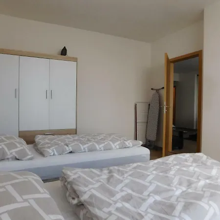 Panorama - Spacious Near Eurovea דירה *