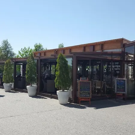 Panorama - Spacious Near Eurovea Bratislava